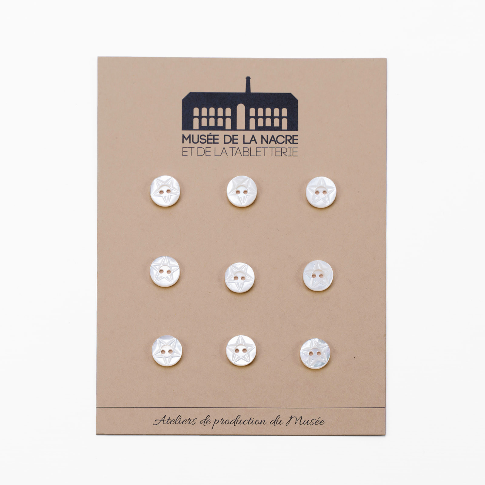 Boutons étoile nacre blanche 2 trous (x9)